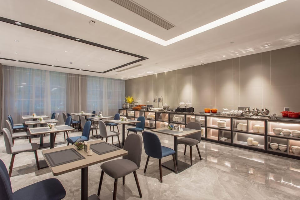 Home Inn Neo Linyi Railway Station Wanda Plaza Hotel in Jiangsu