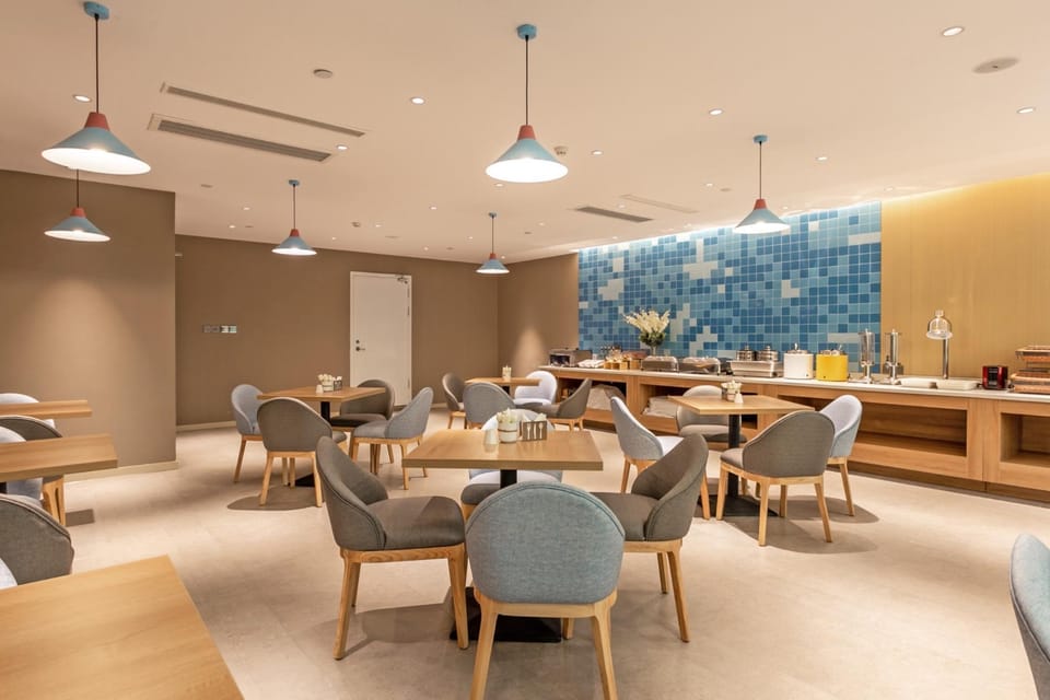 Home Inn Neo Linyi Luozhuang Yuantong Auto Convention and Exhibition Center Hudong Road Hotel in Jiangsu