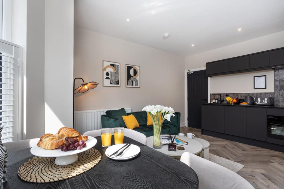 Pleasure Beach Apartments by Central Beach Leisure Hotel in Blackpool
