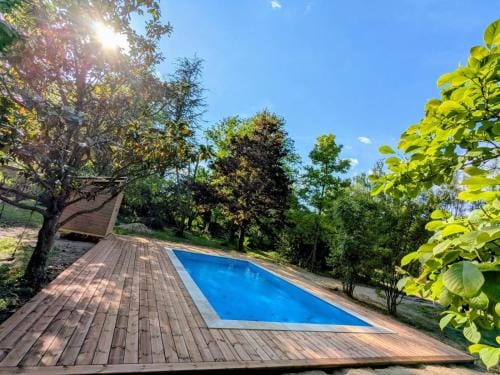 1 ou 2 chambres doubles avec piscine Hotel in Provence-Alpes-Côte d'Azur