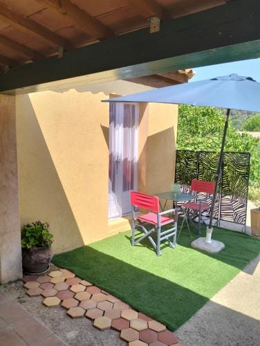 L' amandier Hotel in Salernes