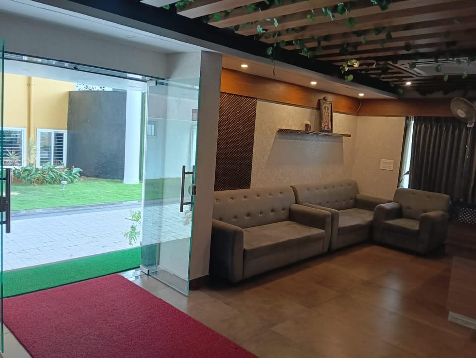 RR Residency Hotel in Kerala