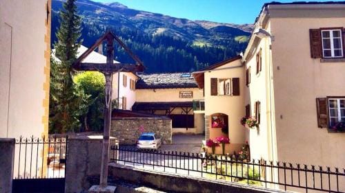Maison St-Pierre Hostel in Bagnes