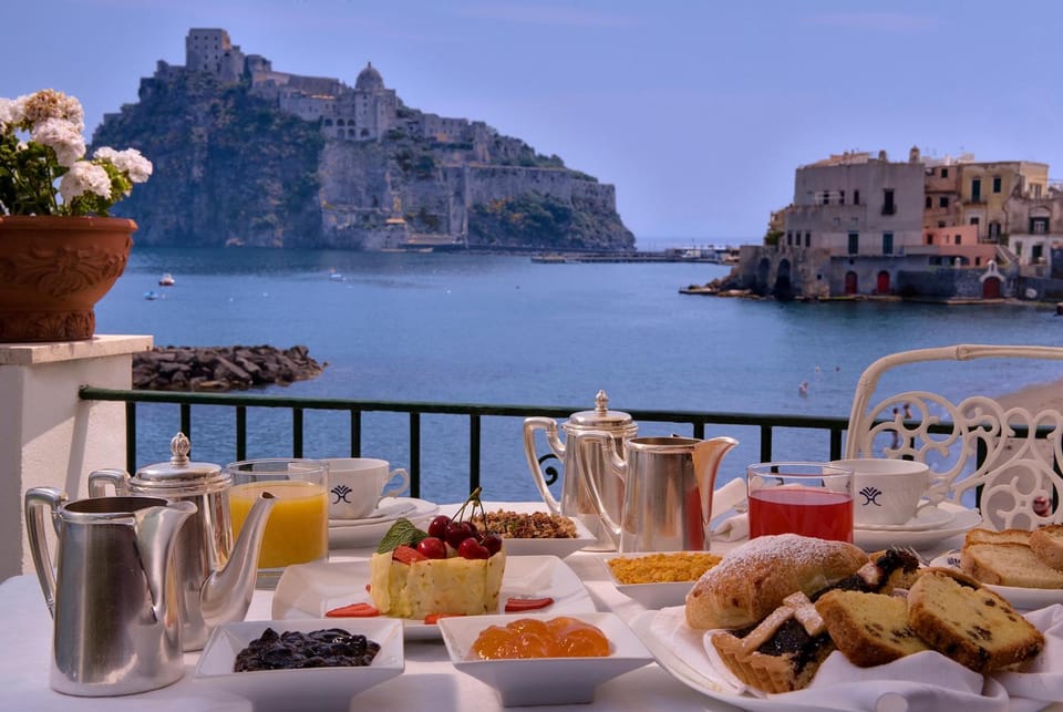 Miramare E Castello Hotel in Ischia