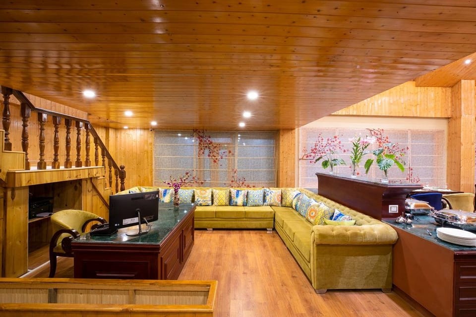 Regenta Inn by Riverside Manali Hotel in Himachal Pradesh