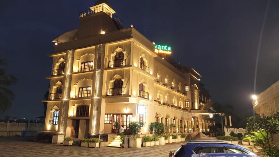 Revanta Suites Hotel in Maharashtra