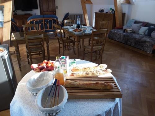 LA CHARMERAIE Hotel in Hauts-de-France