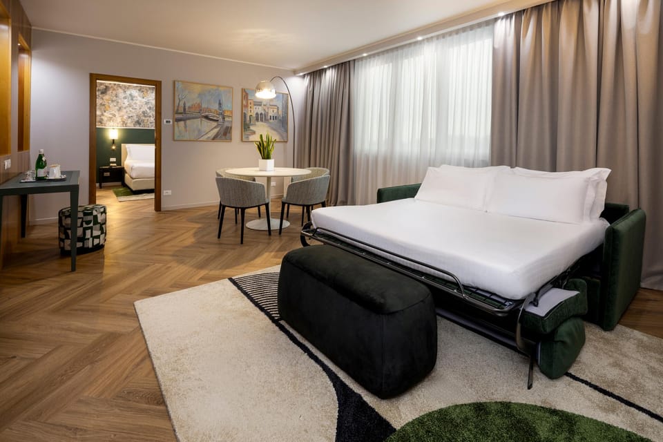 Suite room
