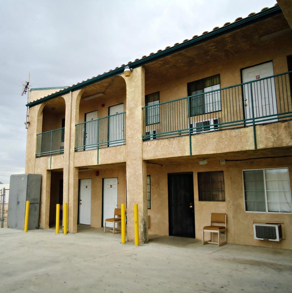 Economy Inn Motel in Victorville