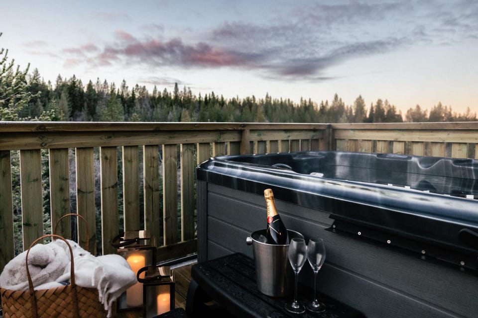 SkyView Igloo Resort Hotel in Rovaniemi