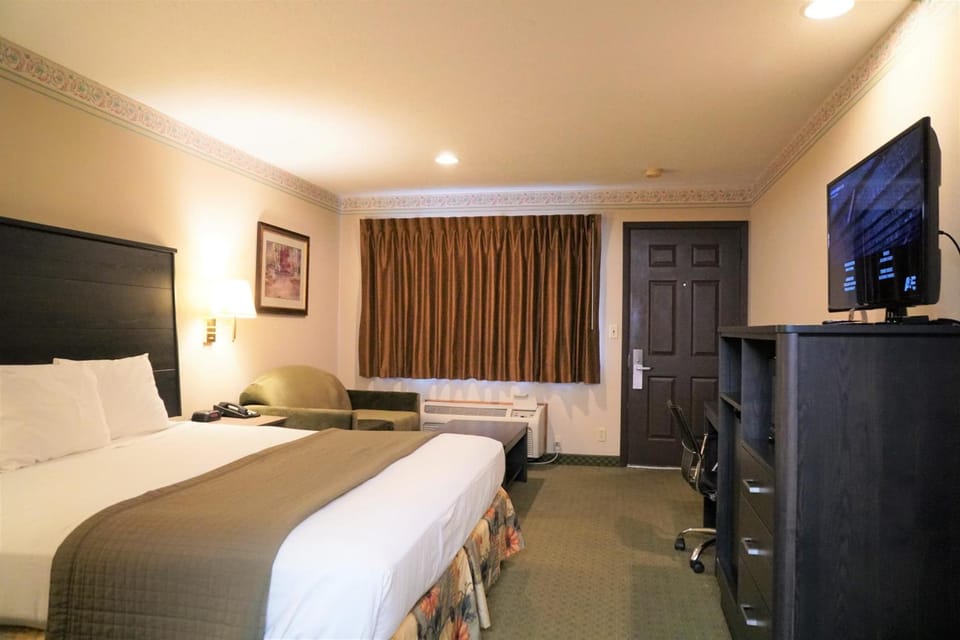 College Inn Motel in Monmouth