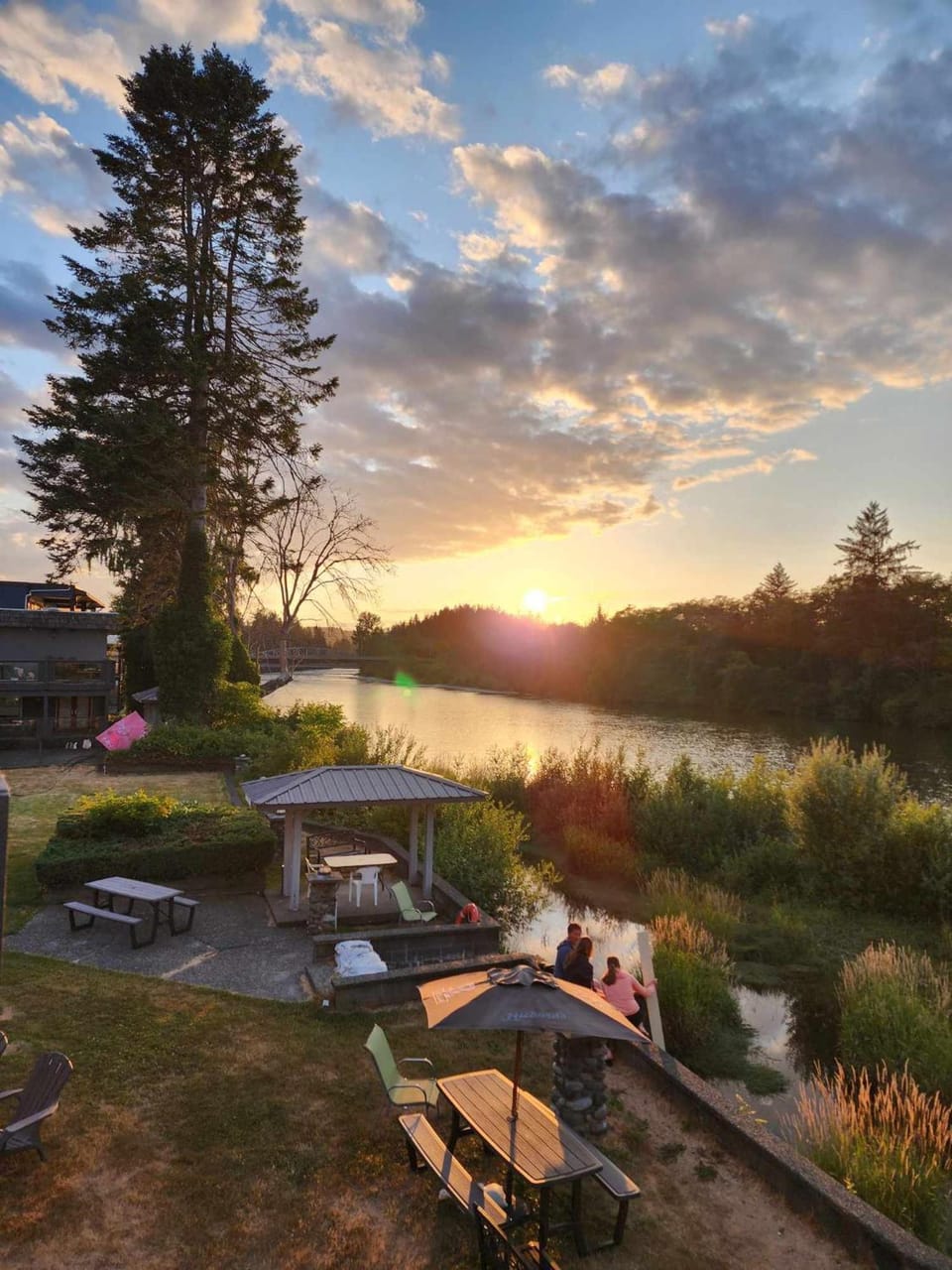 Campbell River Lodge Hotel in Campbell River
