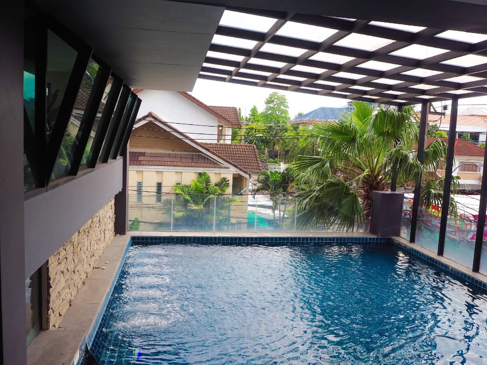 Max Pavillage Hotel in Bangkok