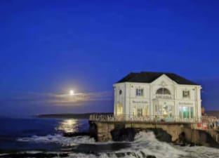 3 The Pebbles  Hotel in Portrush