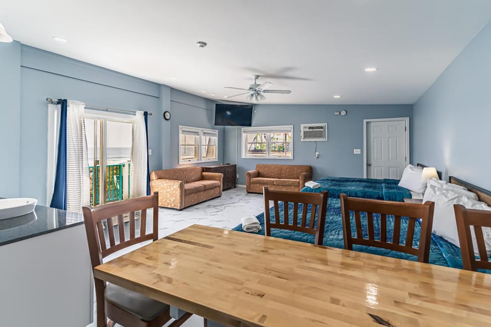Boardwalk Sand & Surf Beach Hotel Oceanfront Motel in Seaside Heights