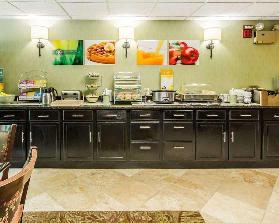 Quality Inn Carrollton Hotel in Indiana