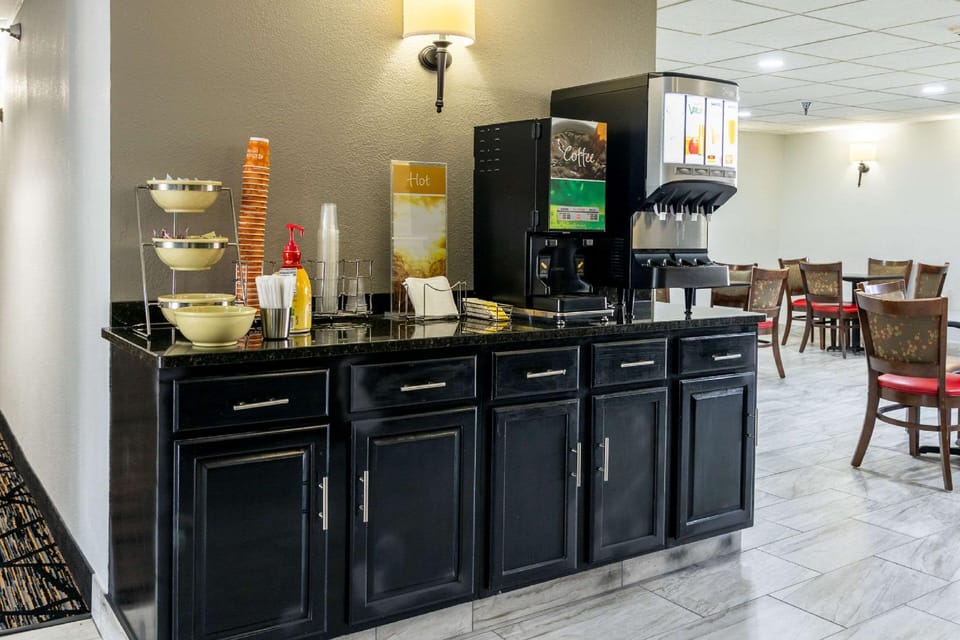 Quality Inn Carrollton Hotel in Indiana