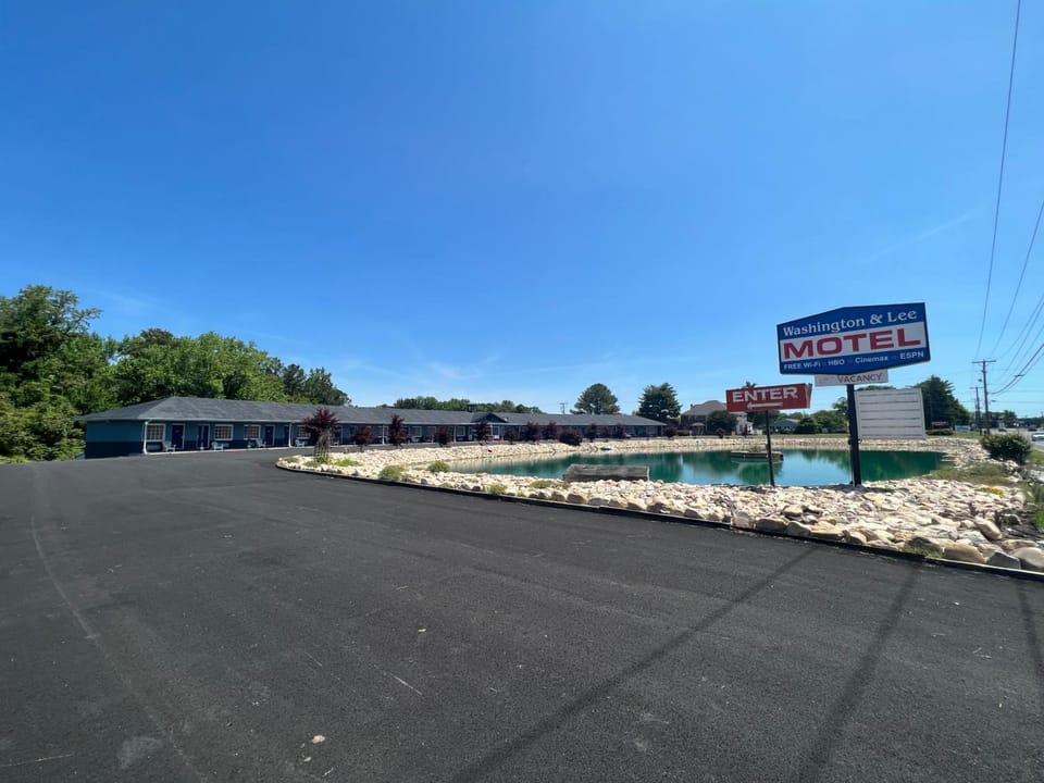 Washington & Lee Motel Motel in Montross