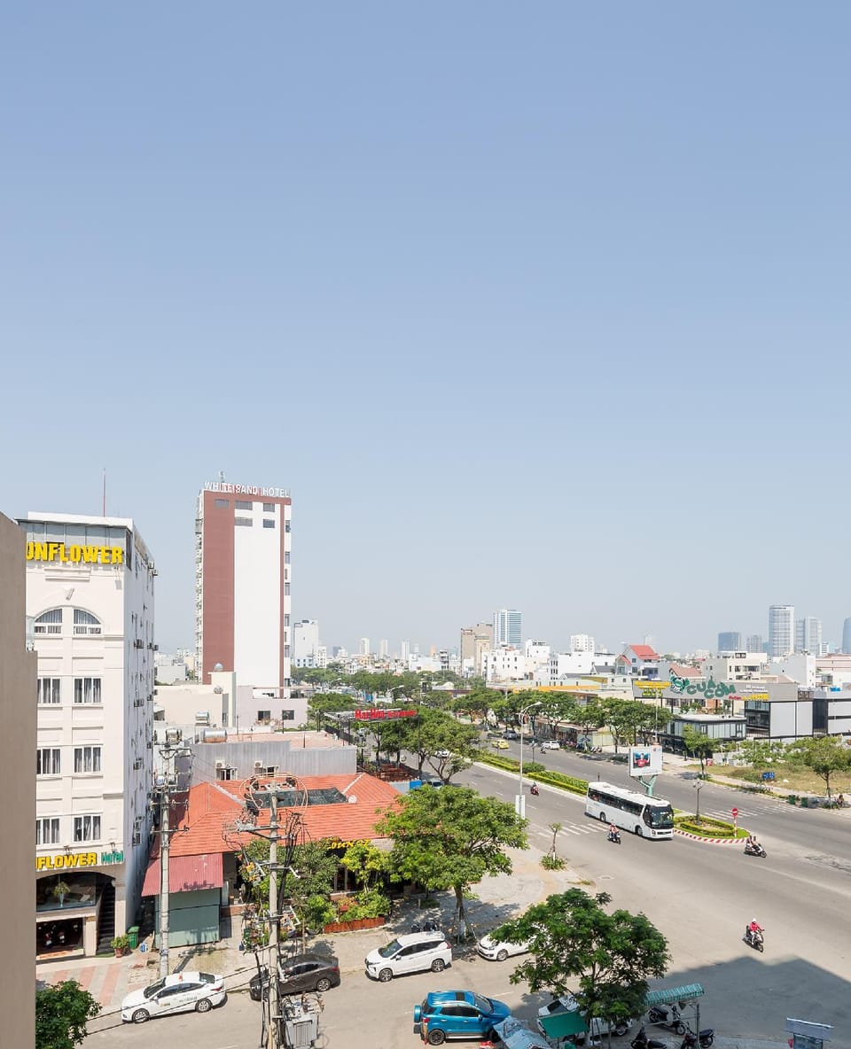 Luna House Danang Hotel in Da Nang
