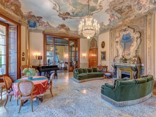 Villa Platamone Hotel in Como
