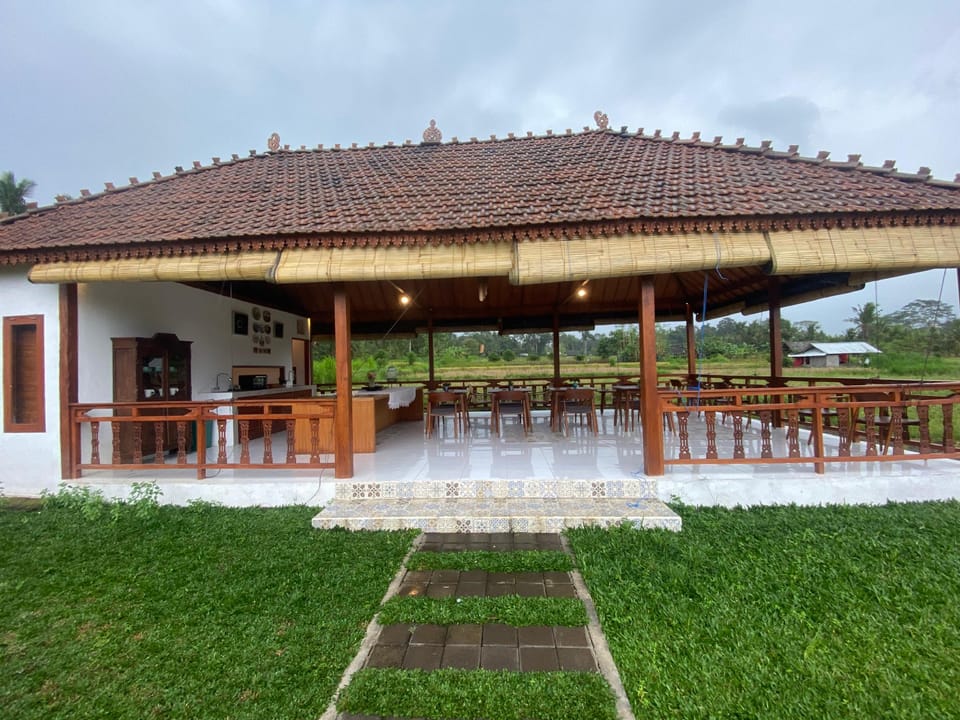 Healing House Sembung Bed and Breakfast in Marga