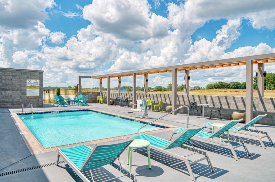 Home2 Suites by Hilton Batesville Hotel in Mississippi