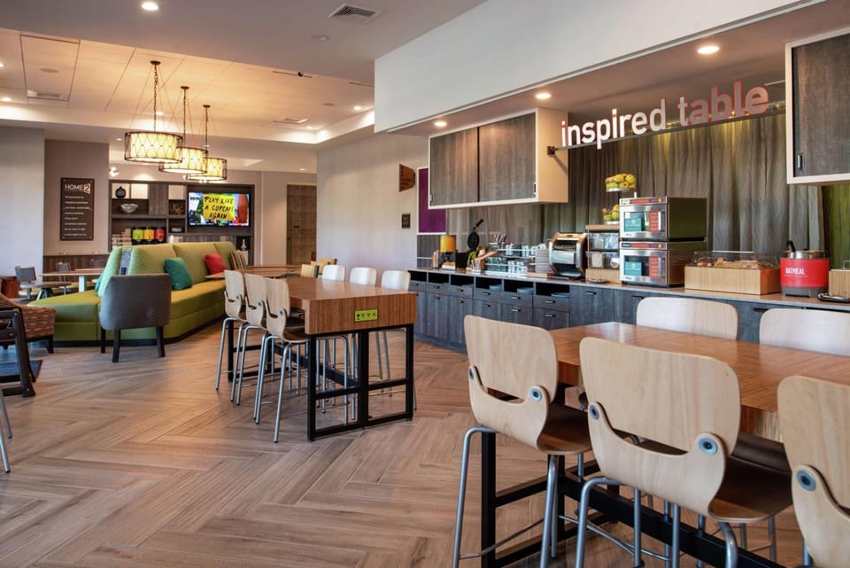 Home2 Suites by Hilton Tampa Downtown Channel District Hotel in Tampa