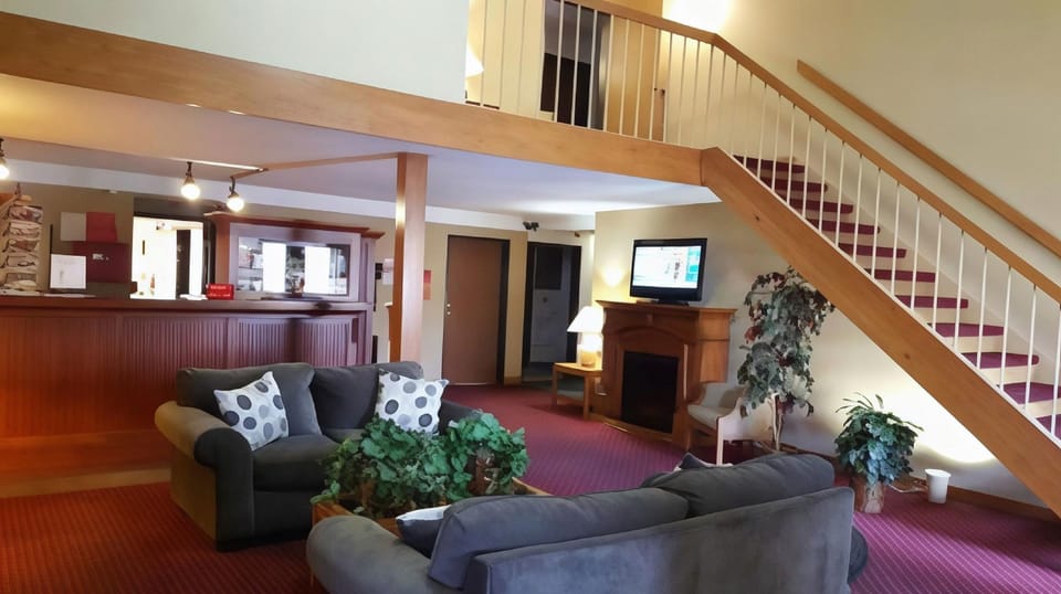 Guest Lodge Motel in Minot