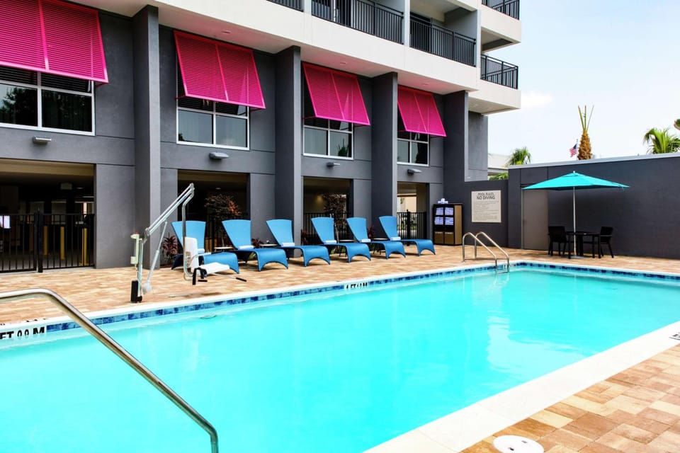 Hampton Inn by Hilton Dunedin Hotel in Palm Harbor