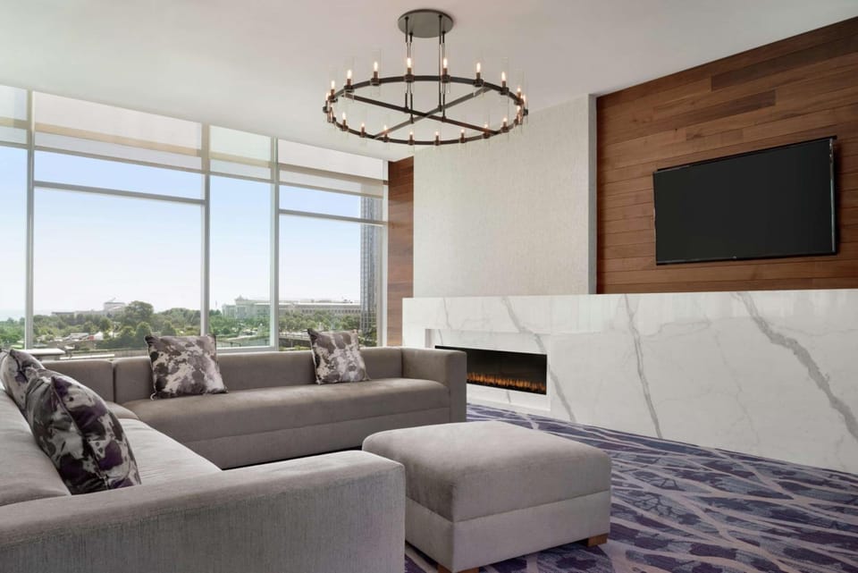 Homewood Suites by Hilton - Chicago Downtown South Loop Hotel in South Loop