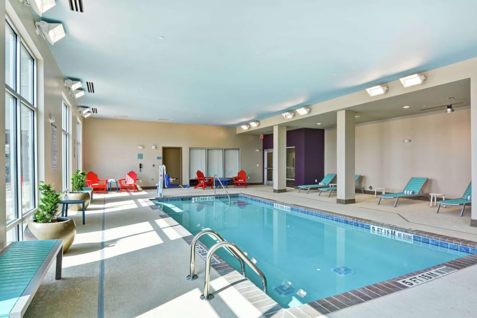 Home2 Suites by Hilton Charlotte Piper Glen Hotel in Charlotte