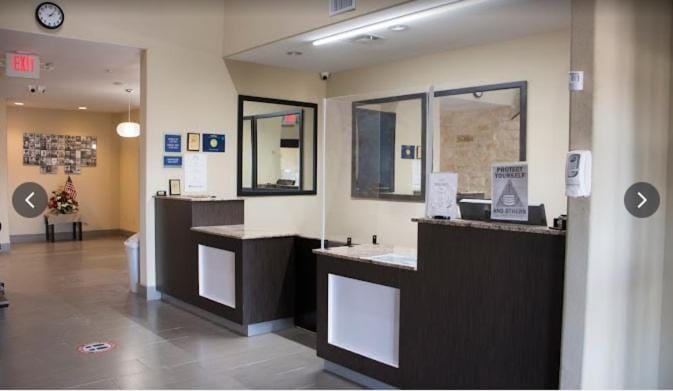 Karnes City Lodge Hotel in Karnes City