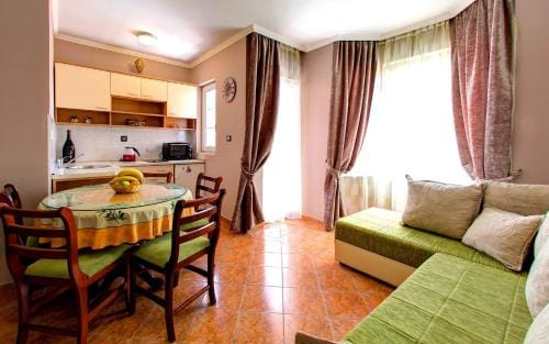 Vila Koral Hotel in Budva Municipality