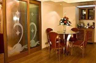 Hotel Midtown Pritam Hotel in Mumbai