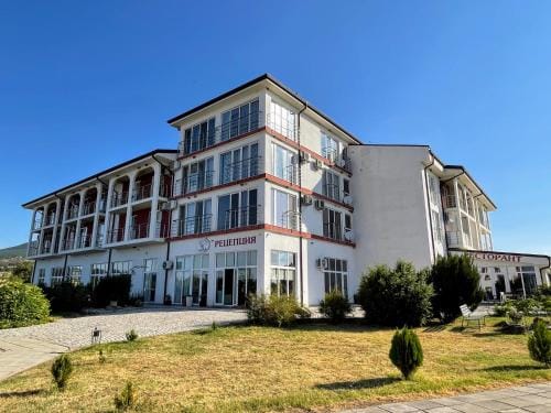 Апартамент Елегант - спа комплекс Аква Терми Hotel in Plovdiv Province