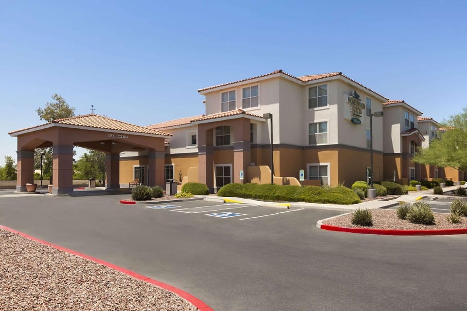 Suites on Scottsdale Hotel in Paradise Valley