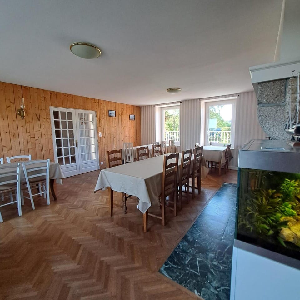 Chambres Le Lac Hotel in Brittany