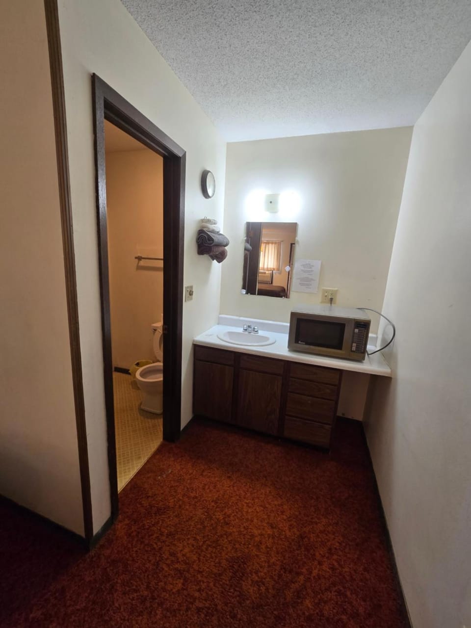 OYO Sandman Inn Hotel in Iowa