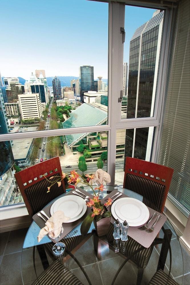 WorldMark Vancouver - The Canadian Hotel in Vancouver