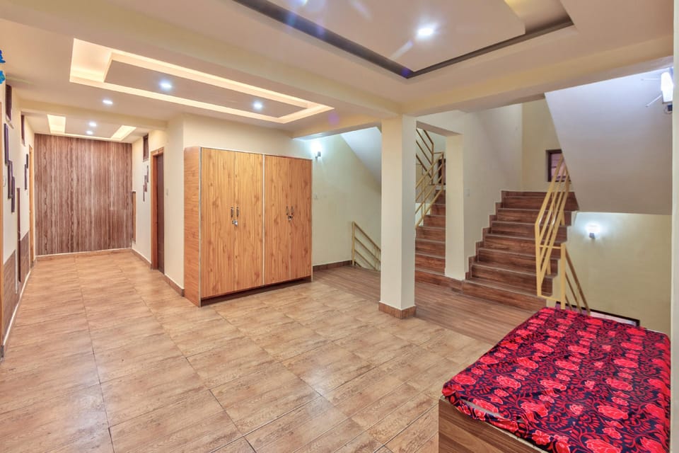 The mount Heaven Hotel  Vijayant Hotel in Manali
