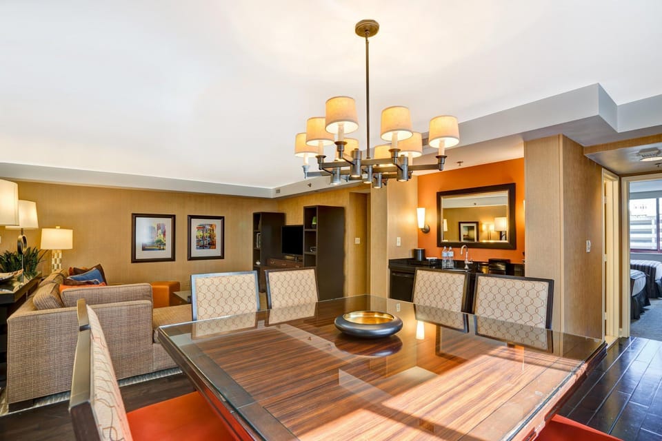 Bar/lounge