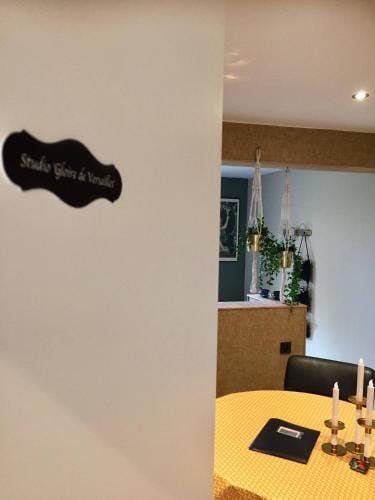Studio 'Gloire de Versailles' Hotel in Manhay