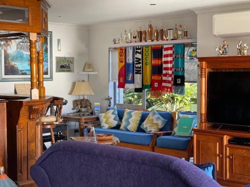 Lang's Beach Luxury Apartment Hotel in Auckland Region