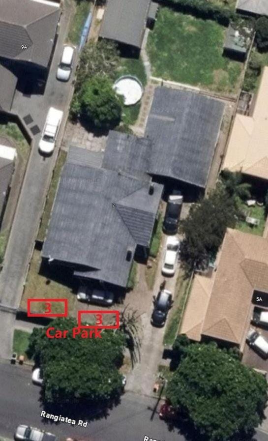 Small 2-bedroom flat at Rangiatea Road, Epsom, Auckland Hotel in Auckland