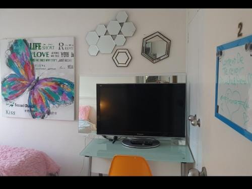 1 Exclusive to International Travellers Only Book Now R1 Hotel in Auckland