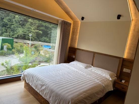 Nanjiang Jinqiu Shiyue Accommodation Hotel in Sichuan