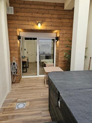 Chambre avec SPA exterieur Hotel in Auvergne-Rhône-Alpes