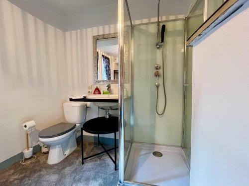 La Chambre du Chateau - Center of Carentan Inn in Normandy