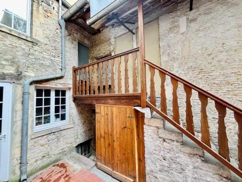 La Chambre du Chateau - Center of Carentan Inn in Normandy