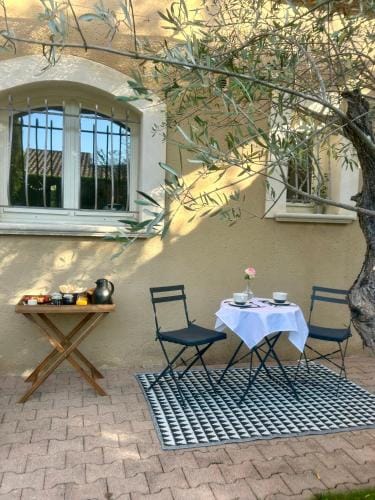 Chambre L Hotel in Cavaillon